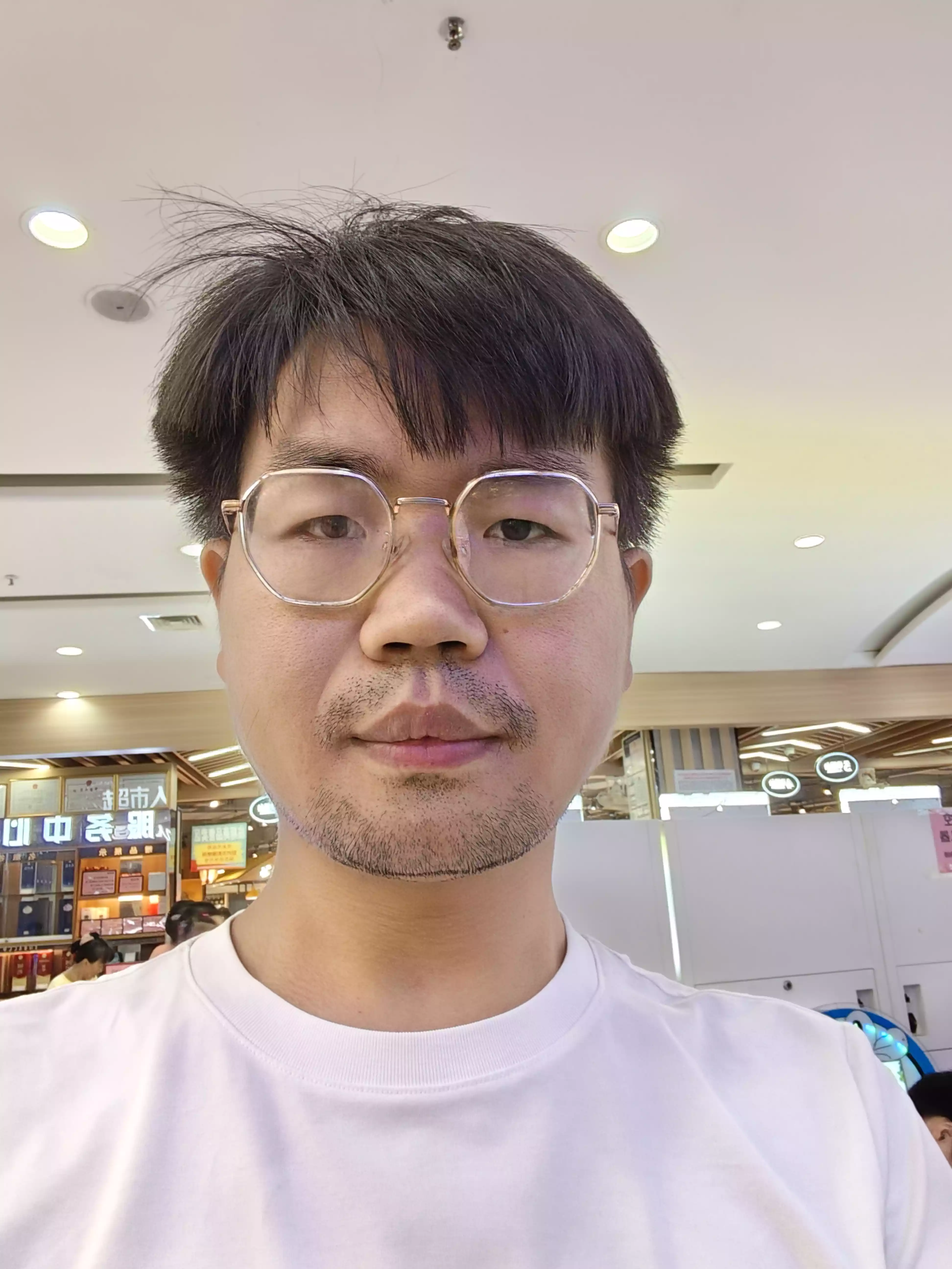 没理发前